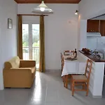 Aparthotel Digenis