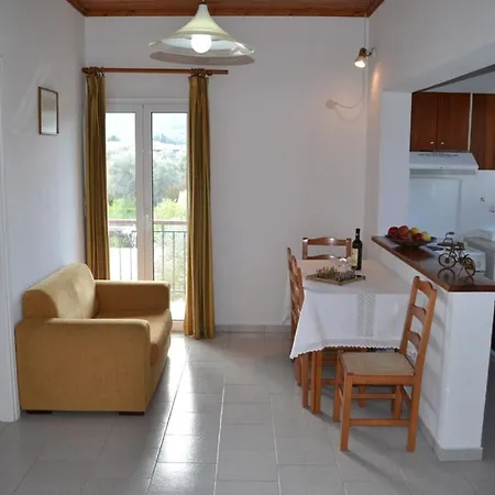 Aparthotel Digenis