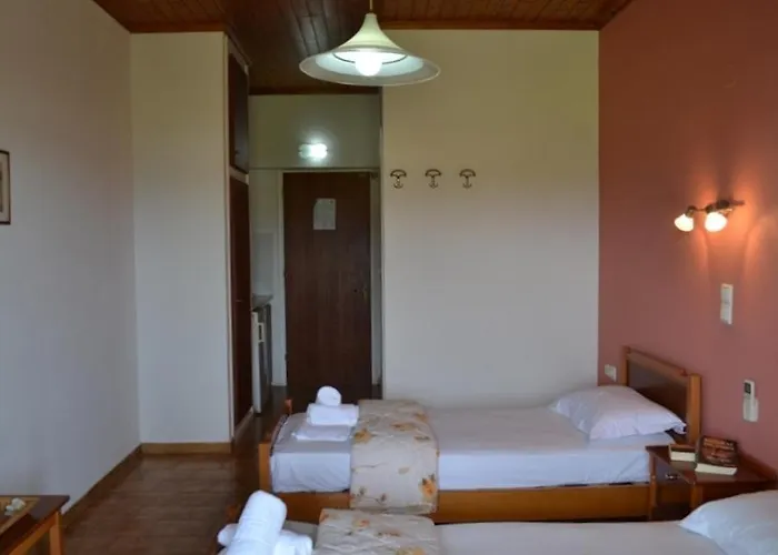 Digenis Ξενοδοχείο με διαμερίσματα Λυγιά