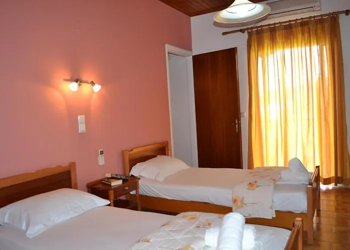 Ξενοδοχείο με διαμερίσματα Digenis