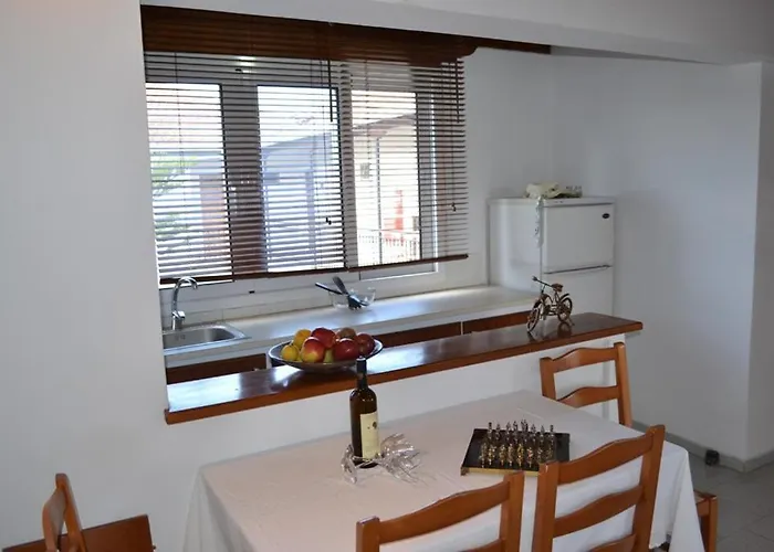 Digenis Ξενοδοχείο με διαμερίσματα *