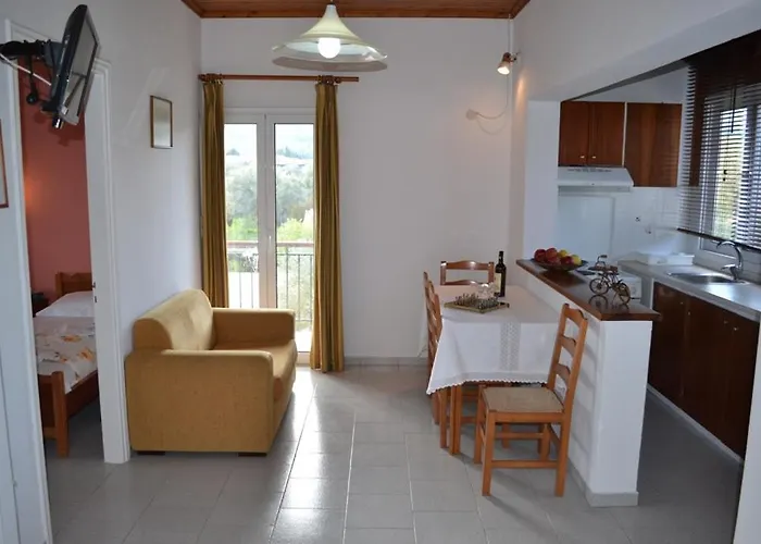 Ξενοδοχείο με διαμερίσματα Digenis