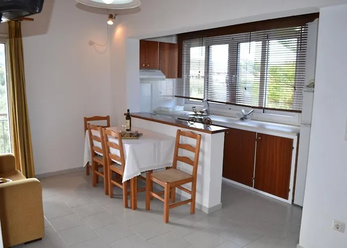 Ξενοδοχείο με διαμερίσματα Digenis *