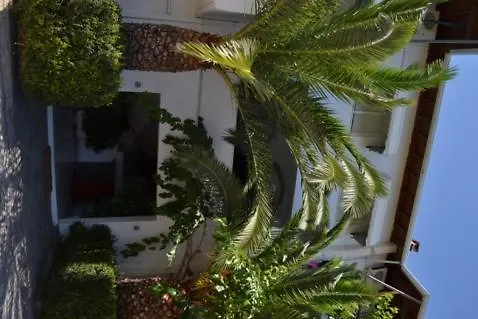 Digenis Ξενοδοχείο με διαμερίσματα